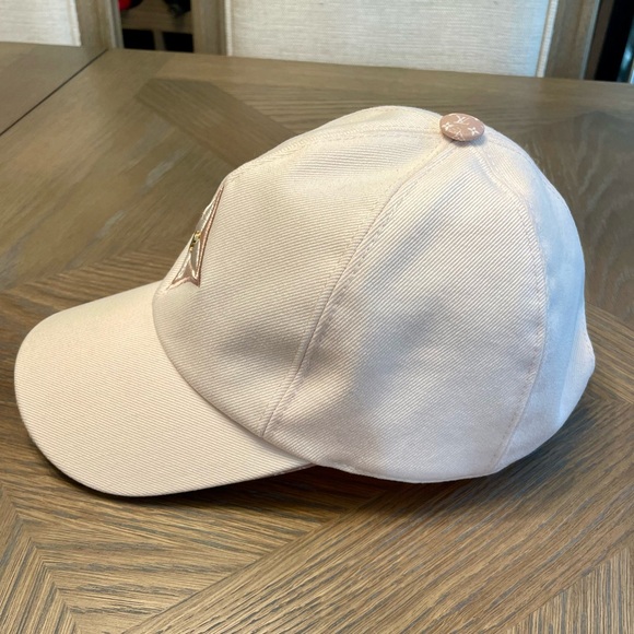 Louis Vuitton LV Day Cap Hat Ecru - New and Authentic - Picture 6 of 16